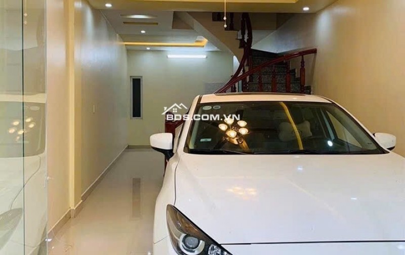 NGÔI NHÀ TẠI THẠCH BÀN – LÔ GÓC, THANG MÁY, NỘI THẤT NHẬP KHẨU – GIÁ CHỈ 7 TỶ! 